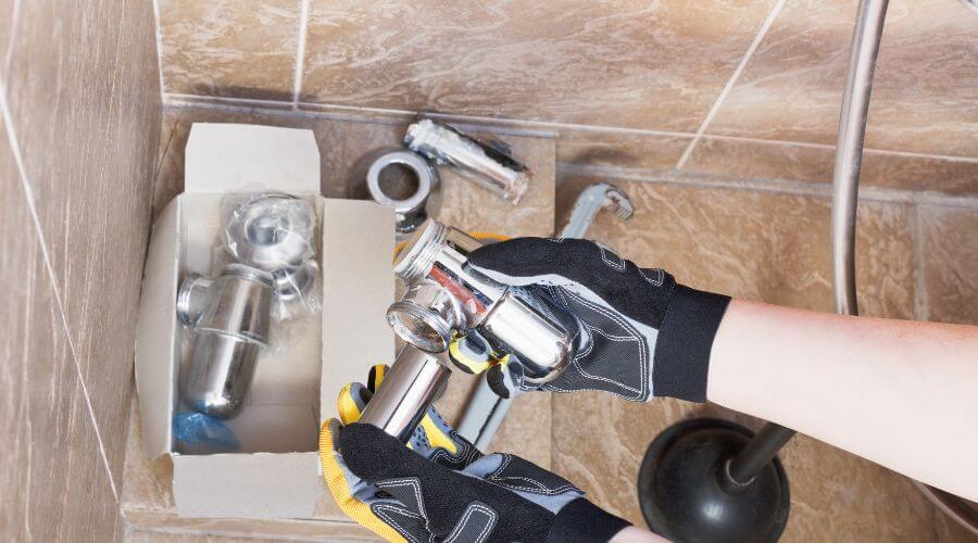 Professional gutter cleaning in Topanga, CA